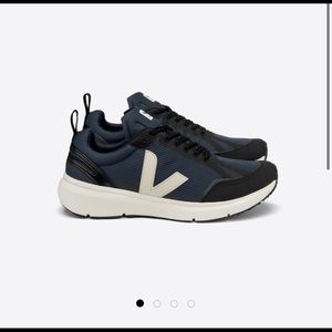Veja Running Shoes 7.5